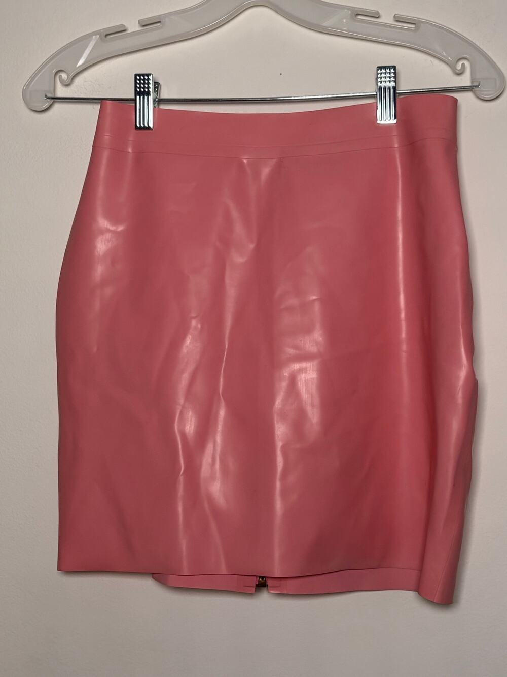Versace Pink latex mini skirt, FW22 latex collection, IT 42